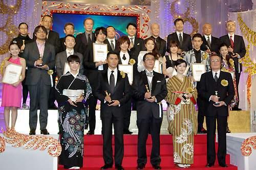 娱乐圈内人真实爆料,揭秘明星真实生活与幕后故事 第3张 娱乐圈内人真实爆料,揭秘明星真实生活与幕后故事 第3张